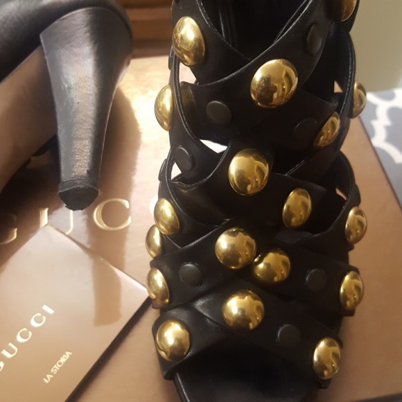Authentic Gucci heel Sandals with gold studs - Picture 4 of 6